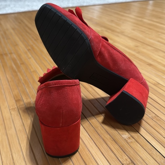 Kenneth Cole Red Suede Women's Loafers - Picture 5 of 7